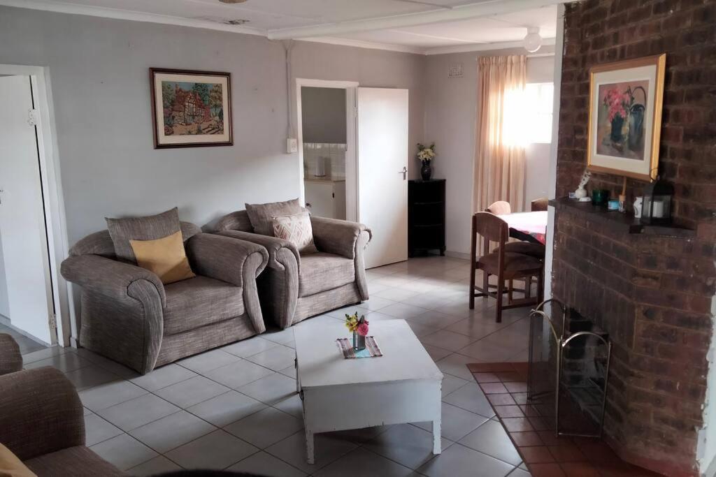 Meshlynn Farm Cottage Thendele Extérieur photo