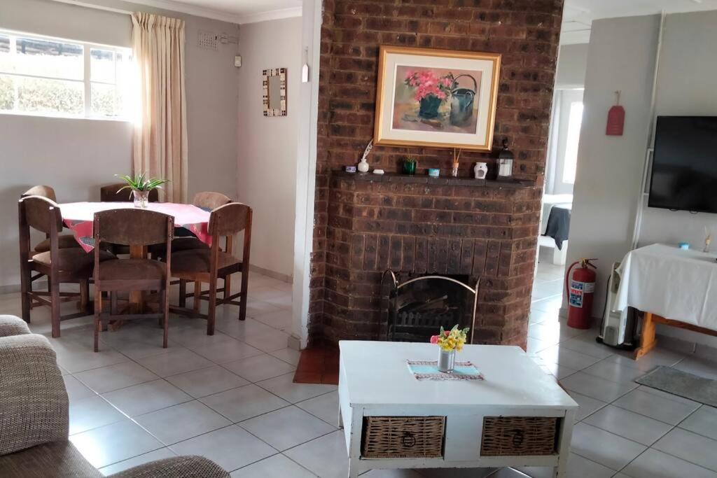 Meshlynn Farm Cottage Thendele Extérieur photo